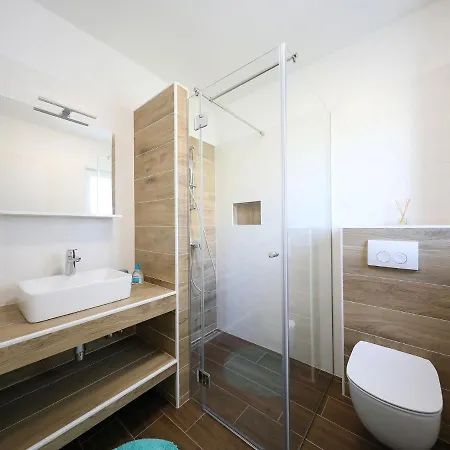 Exclusive With Heated Pool, Roofed Terrace With Jaccuzi,,300m From The Sea *