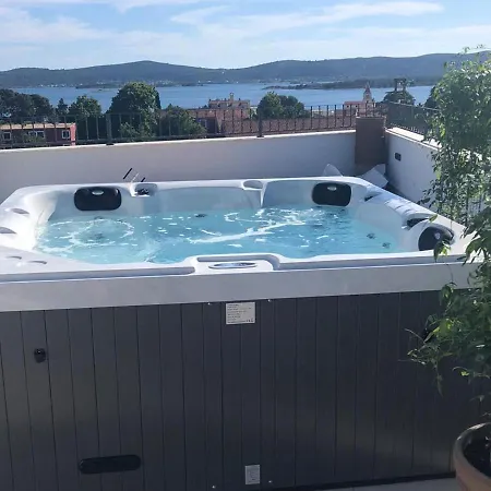 Exclusive With Heated Pool, Roofed Terrace With Jaccuzi,,300m From The Sea Sveti Filip i Jakov