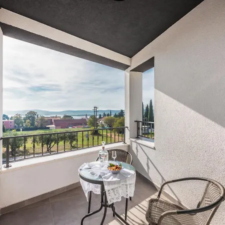 Exclusive With Heated Pool, Roofed Terrace With Jaccuzi,,300m From The Sea